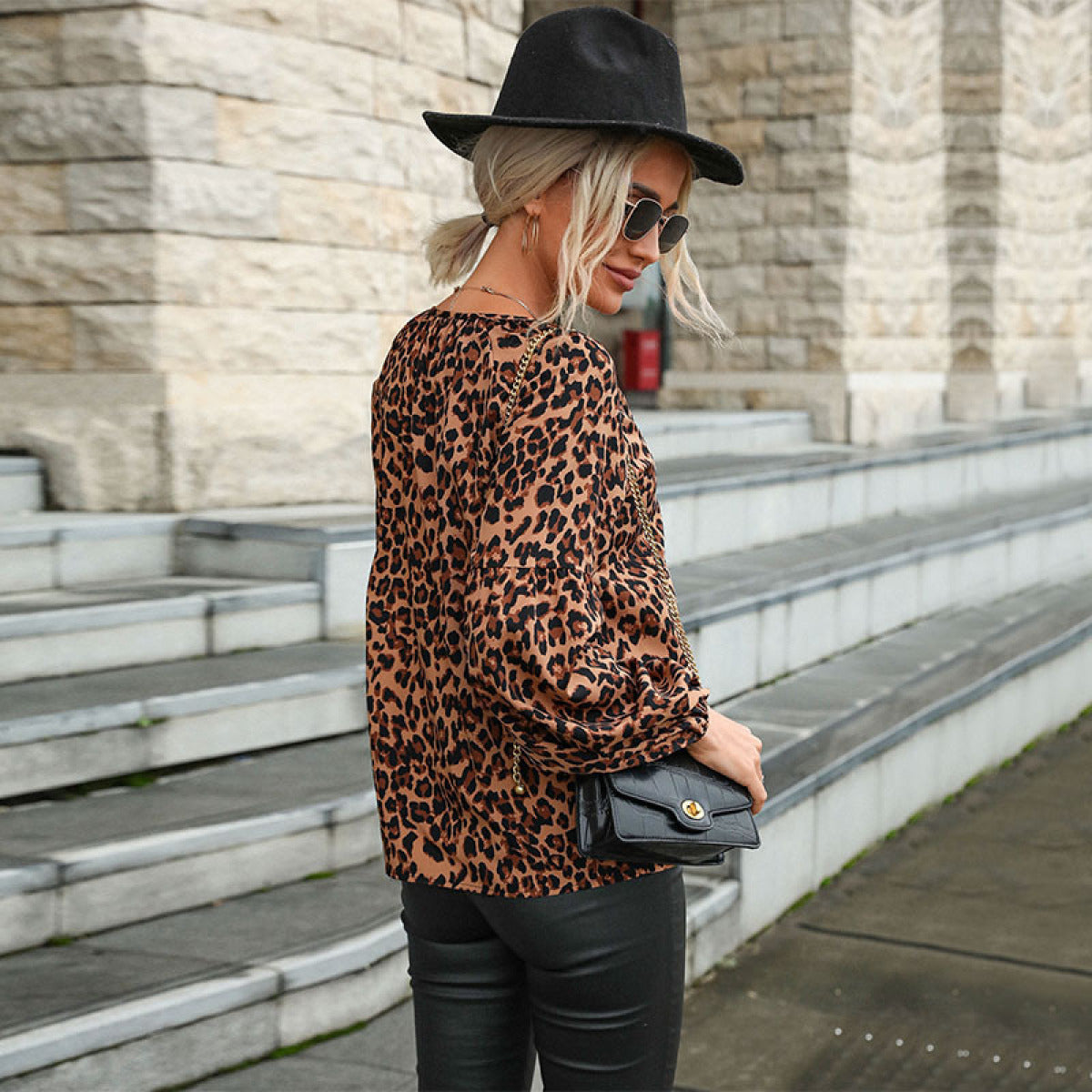 Pullover Leopard Print Long-Sleeved V-Neck Blouses