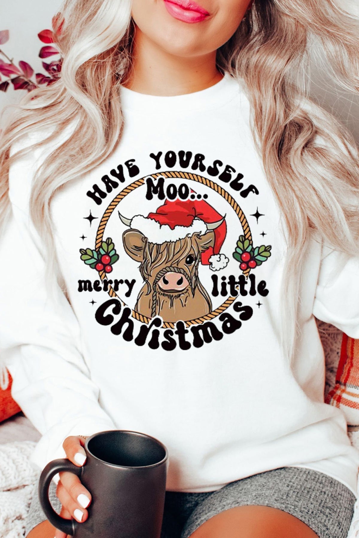 Beige Moo Christmas Greeting Graphic Sweatshirt